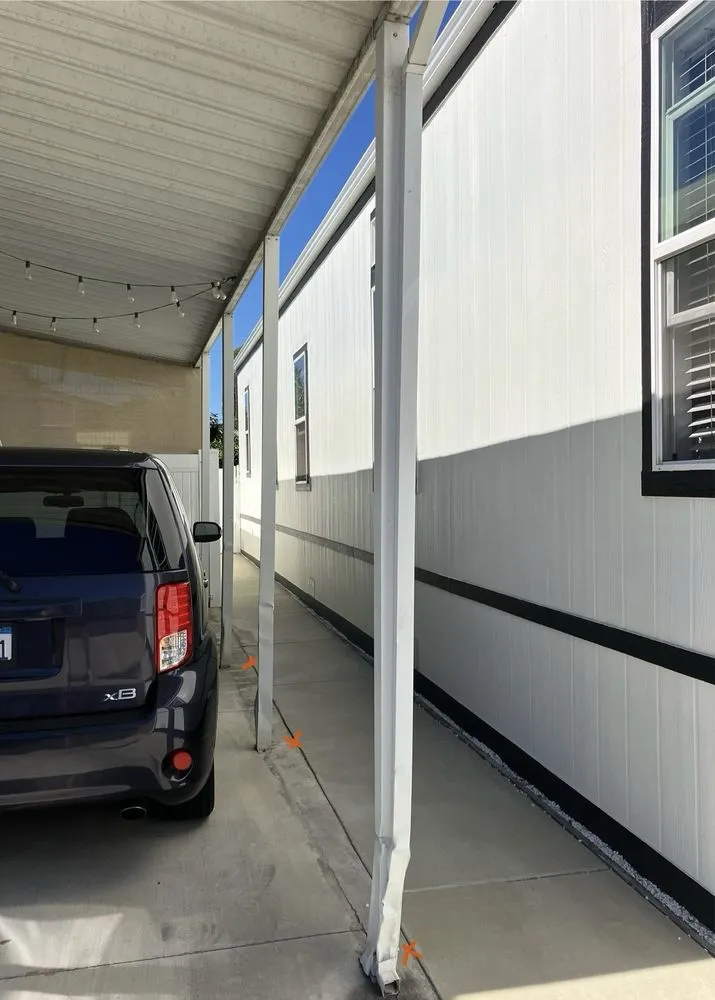 Slide of The Mobile Home Doctors