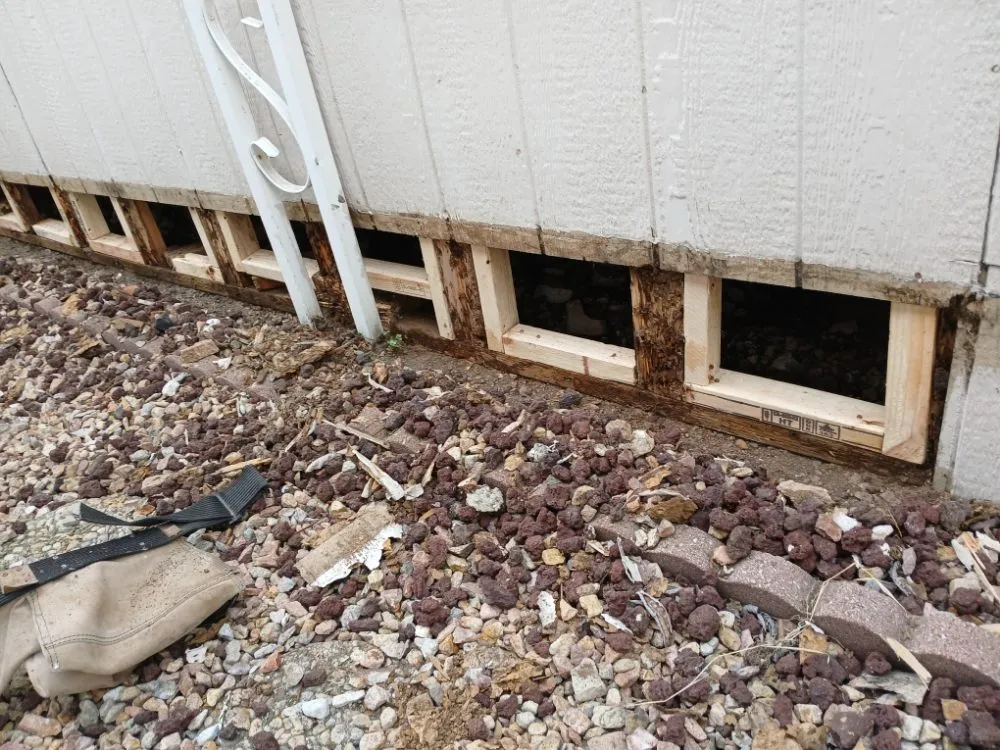 Slide of The Mobile Home Doctors