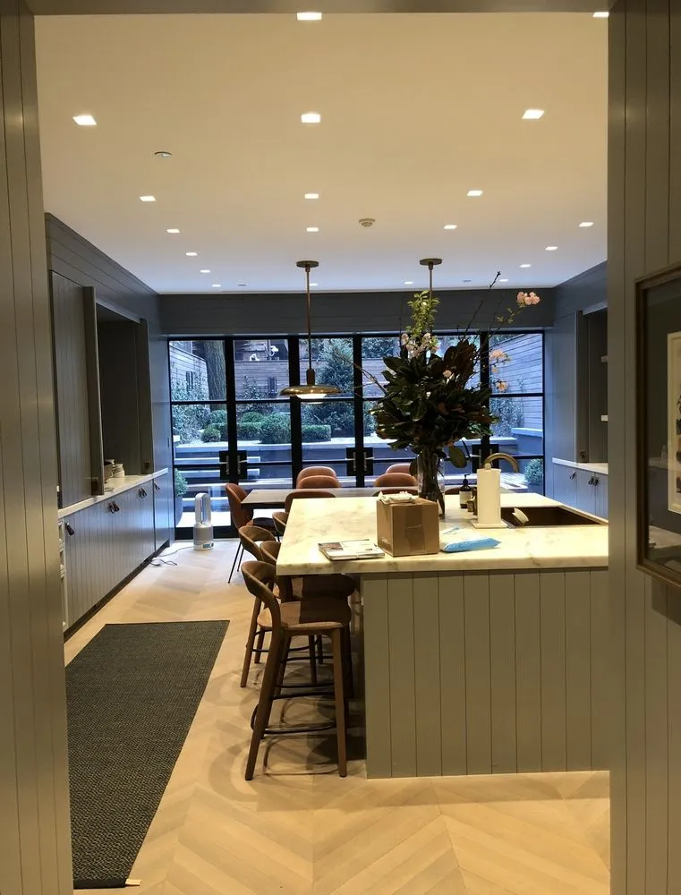 Slide of The Nomadic Electrician