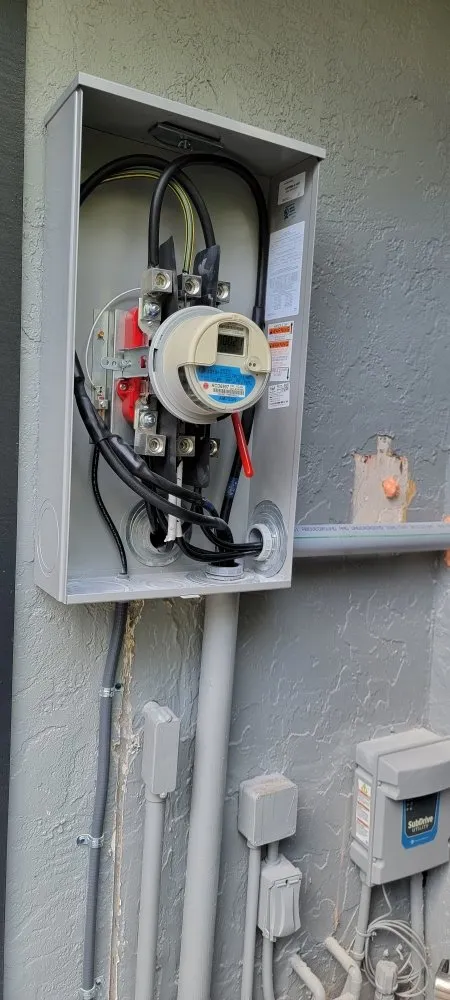 Affordable electrician providing wiring installation in , 