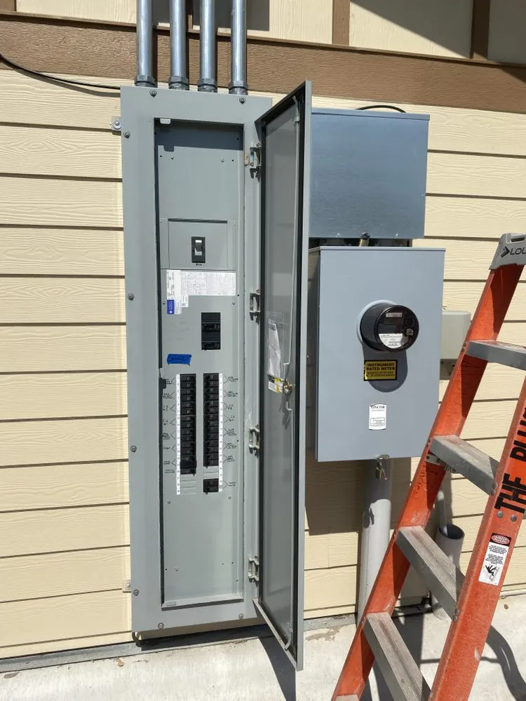 Slide of The Plug Electric