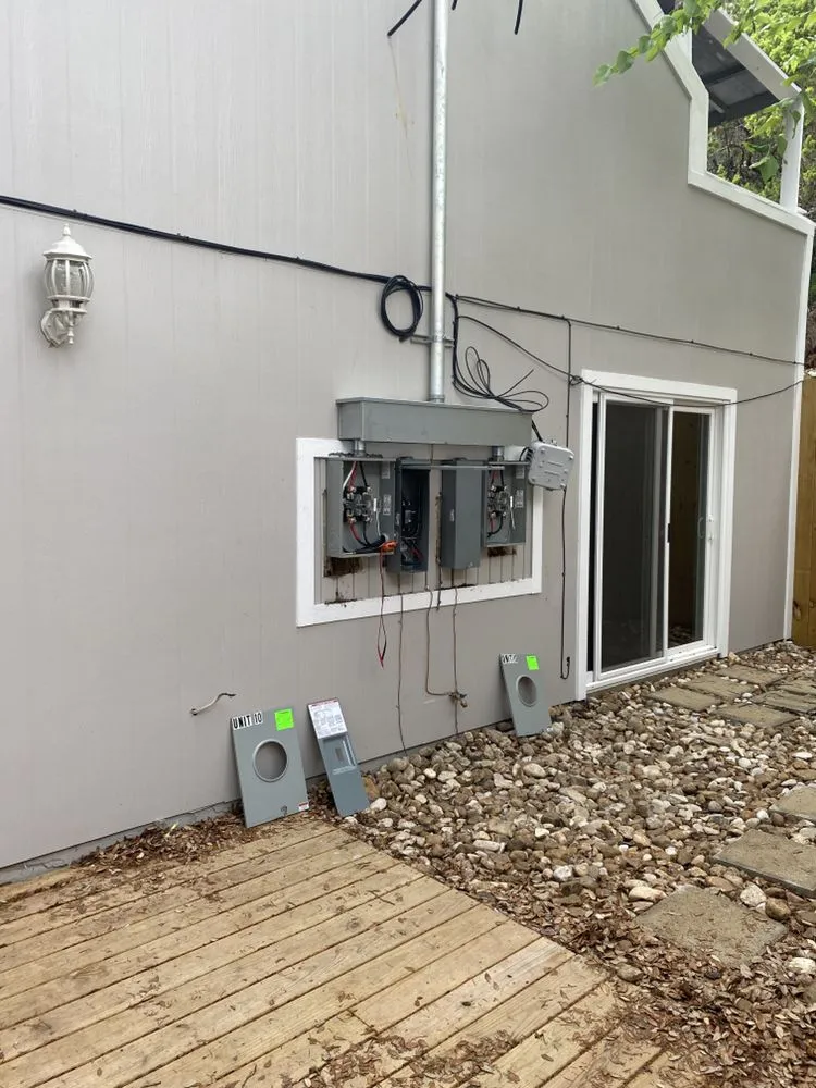 Slide of The Plug Electric