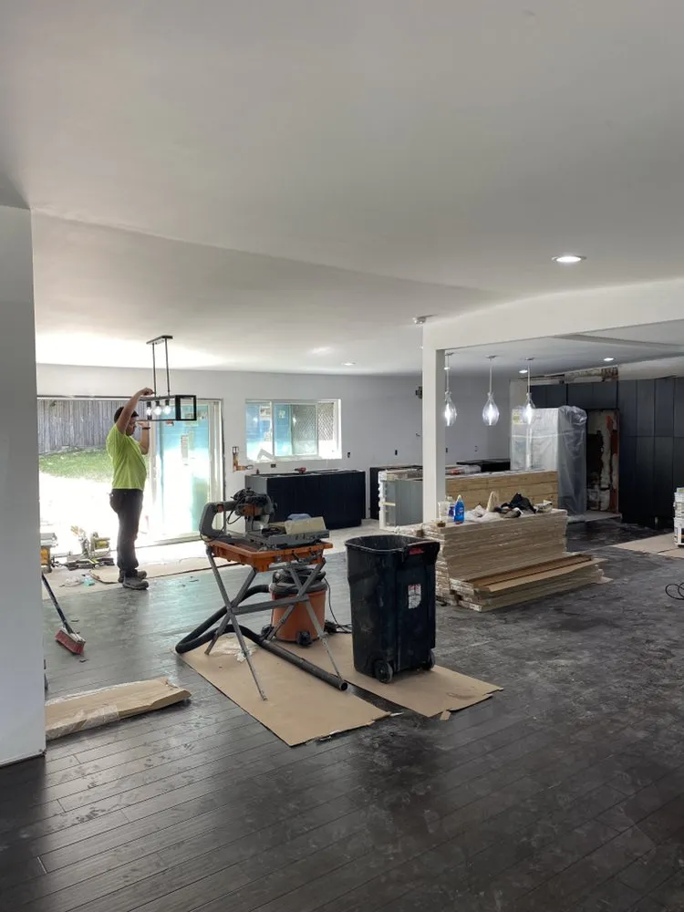 Expert emergency electrical service experts serving ,  - The Plug Electric