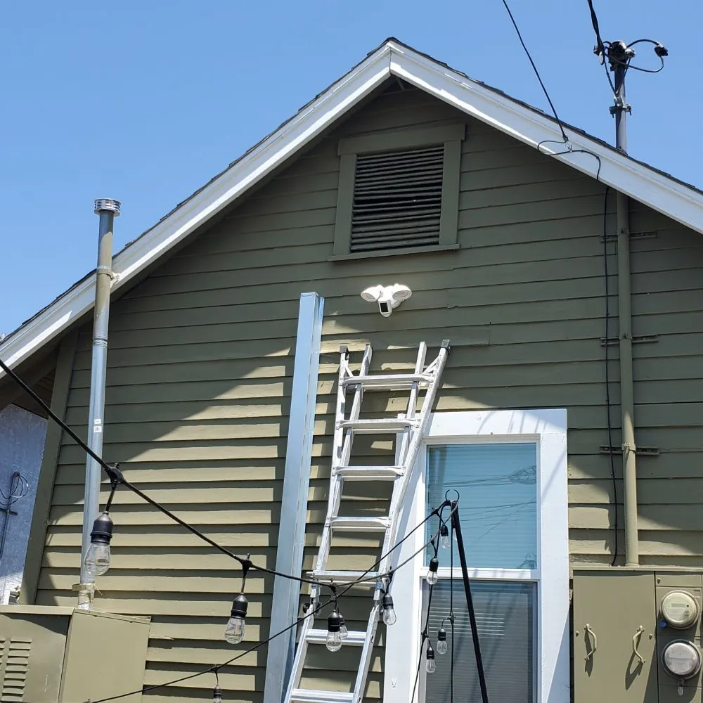 Slide of The Plug Electric