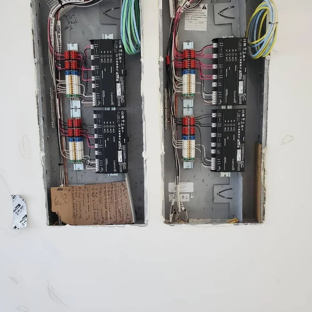 Slide of The Plug Electric