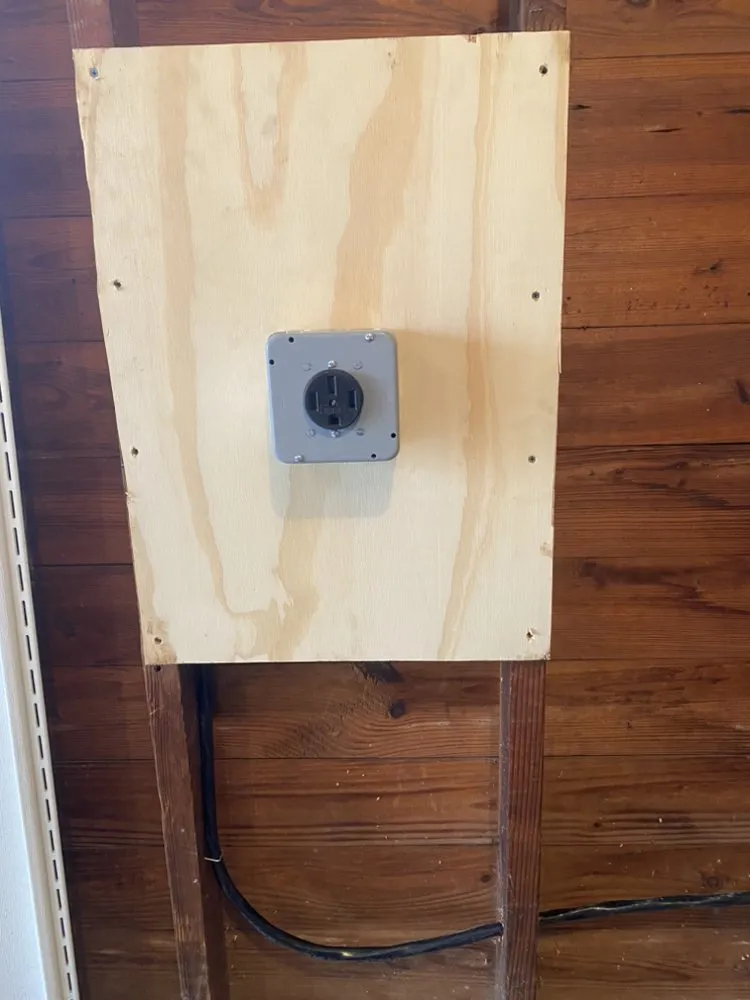 Slide of The Plug Electrical