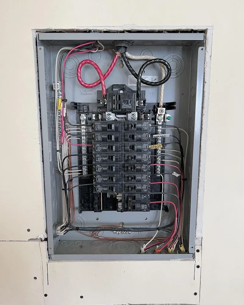 Slide of The Port Emergency Electrician