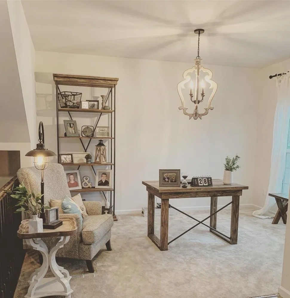 Slide of The Pretty Farmhouse Services