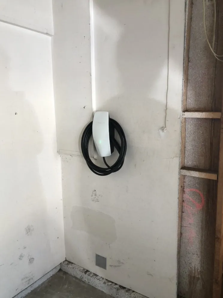 Slide of The Reel Electric