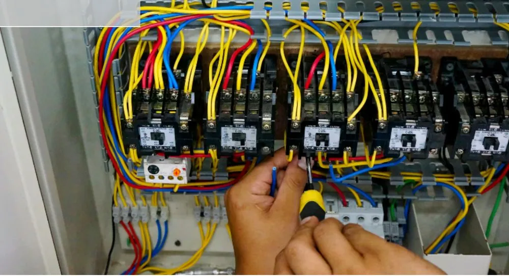 Slide of The Solutionist Electrical contractor