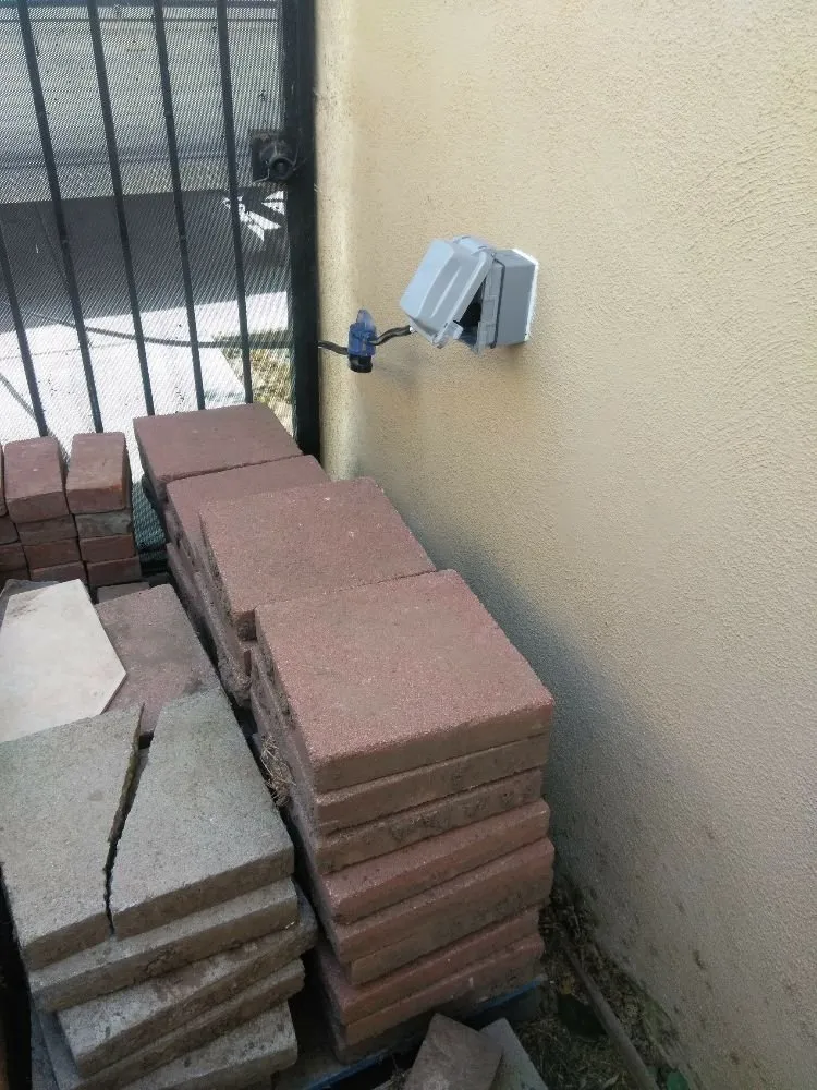 Slide of The Tri-County Handyman