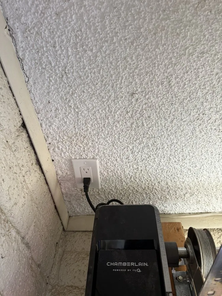 Expert electrical service for homes in emergency electrical service, by