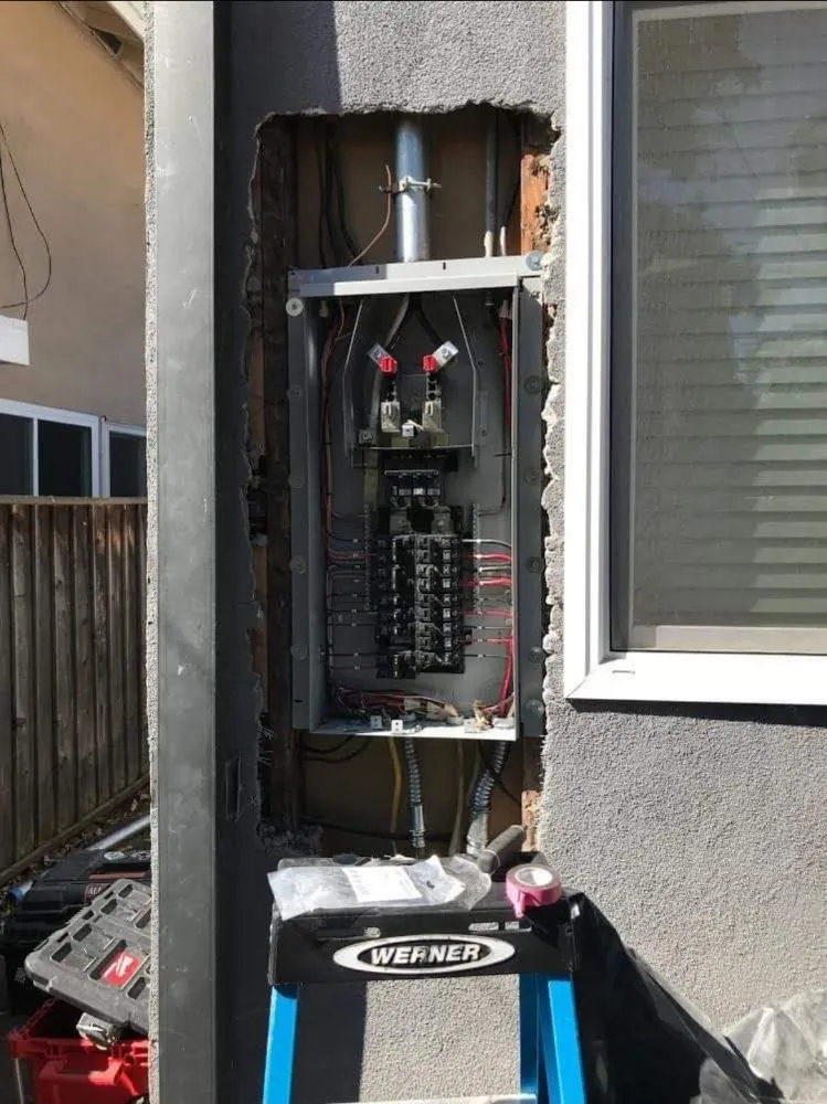 Slide of The Wire Nut