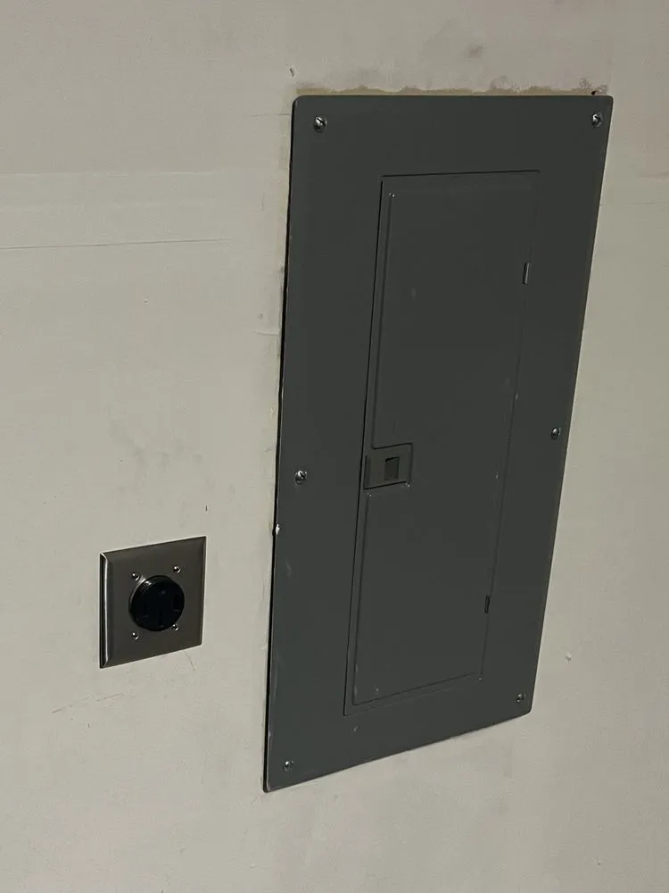 Slide of The Wire Nut