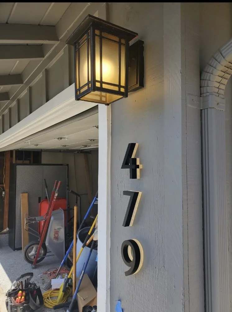 Slide of The Wire Nut