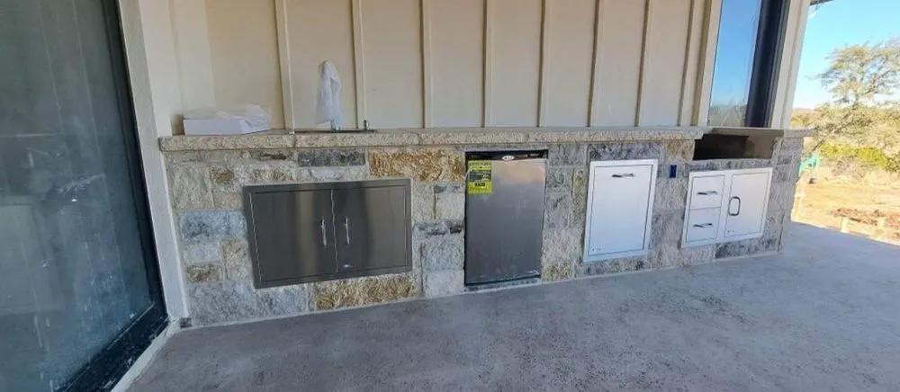 Affordable electrician providing circuit breaker repair in ,