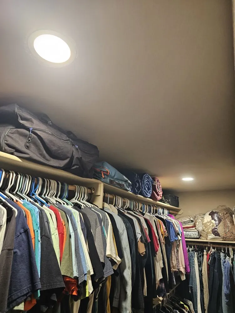 Slide of THET Electric