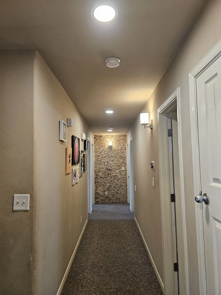 Slide of THET Electric