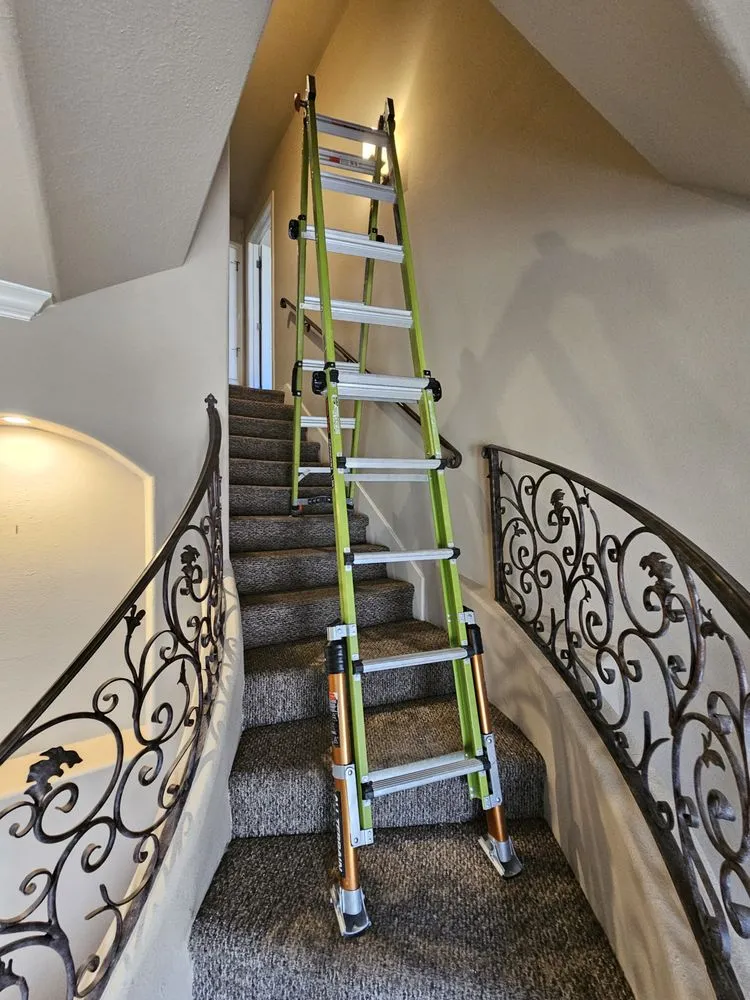 Slide of THET Electric