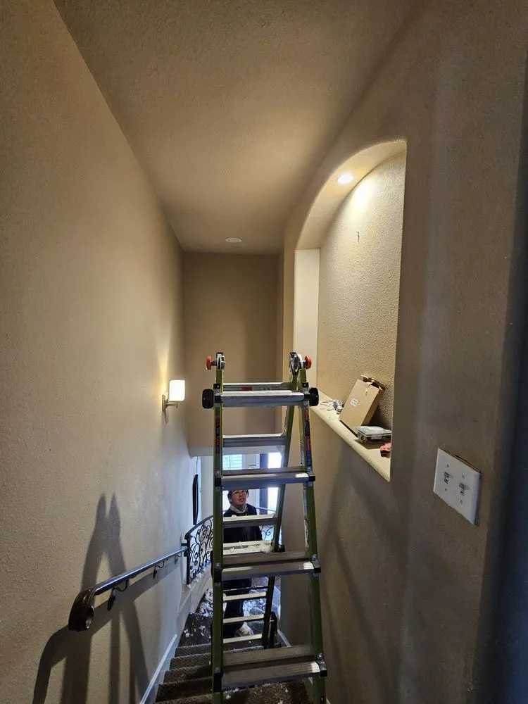 Slide of THET Electric