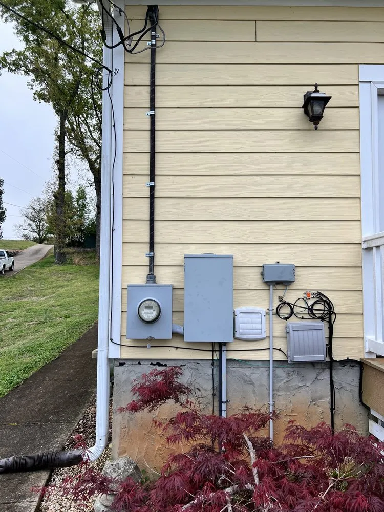 Licensed electrician providing lighting installation in Cropwell, AL - THM Electrical and Maintenance Services