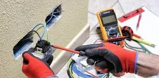 Slide of Thomas and Techs