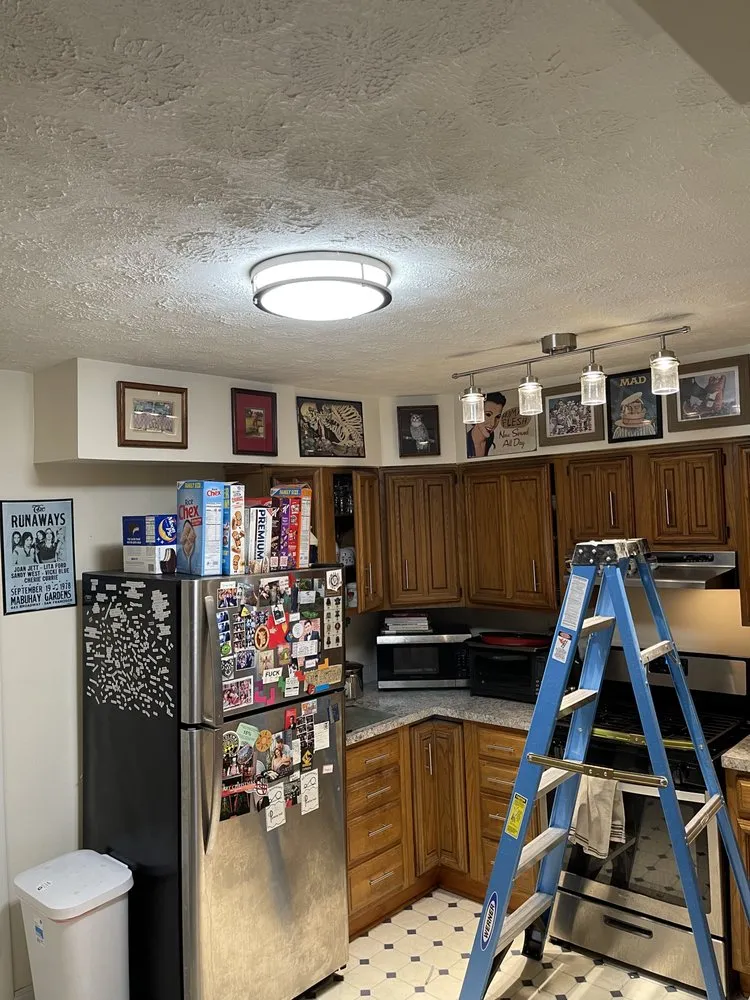 Slide of Thomas Electric