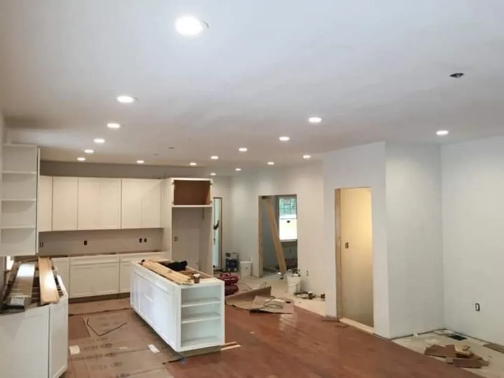 Slide of Thomas Montville Electrician