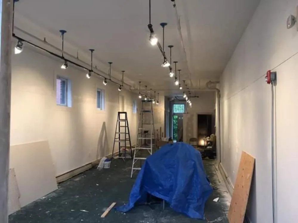 Slide of Thomas Montville Electrician