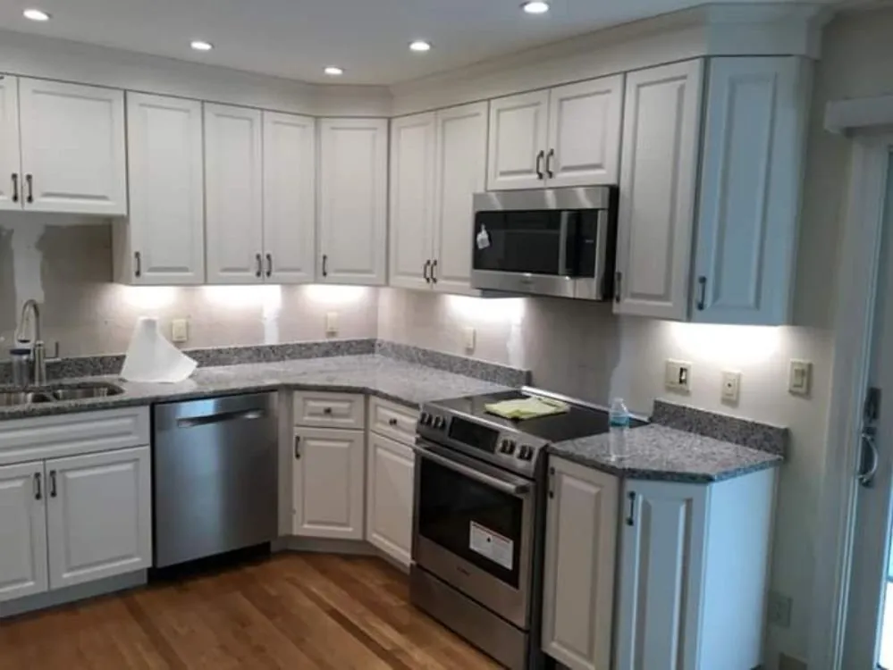 Slide of Thomas Montville Electrician