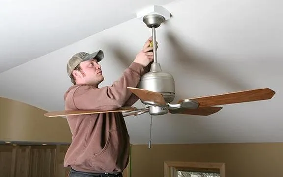 Slide of Thoms Electric