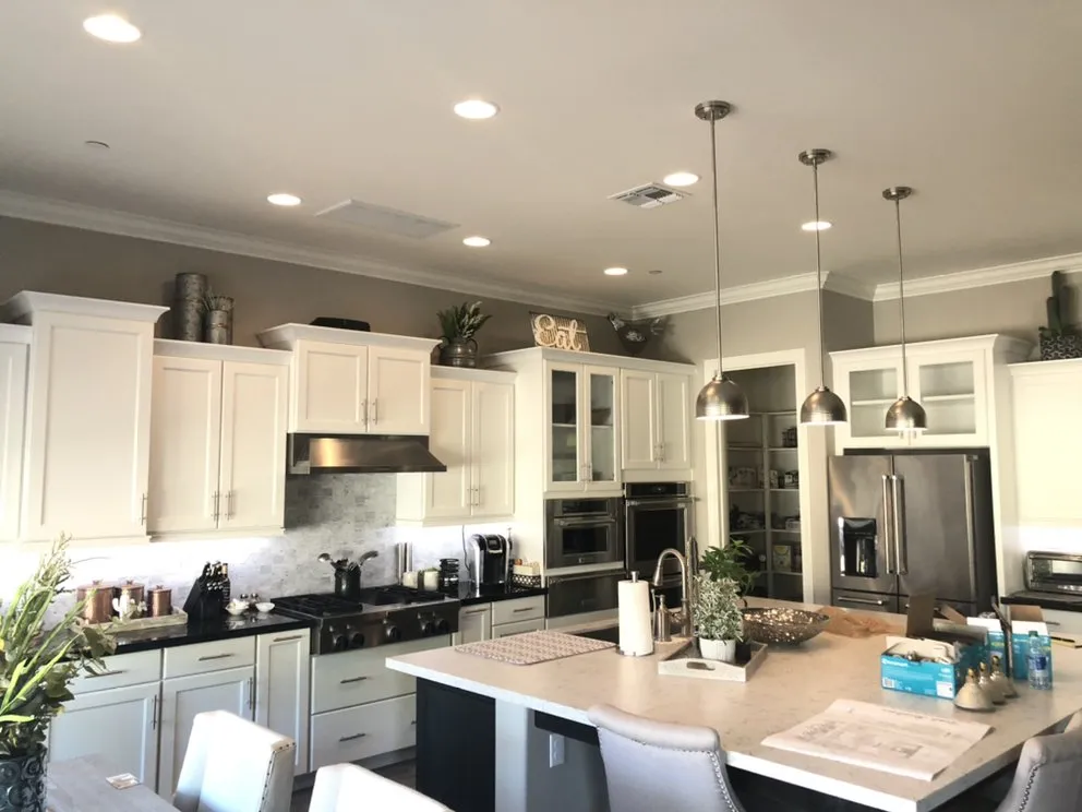 Slide of Thoms Electric