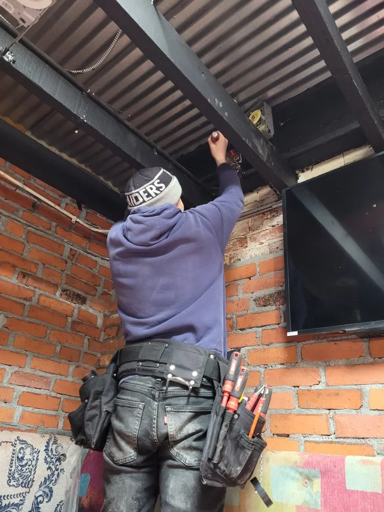 Slide of Thor Electric