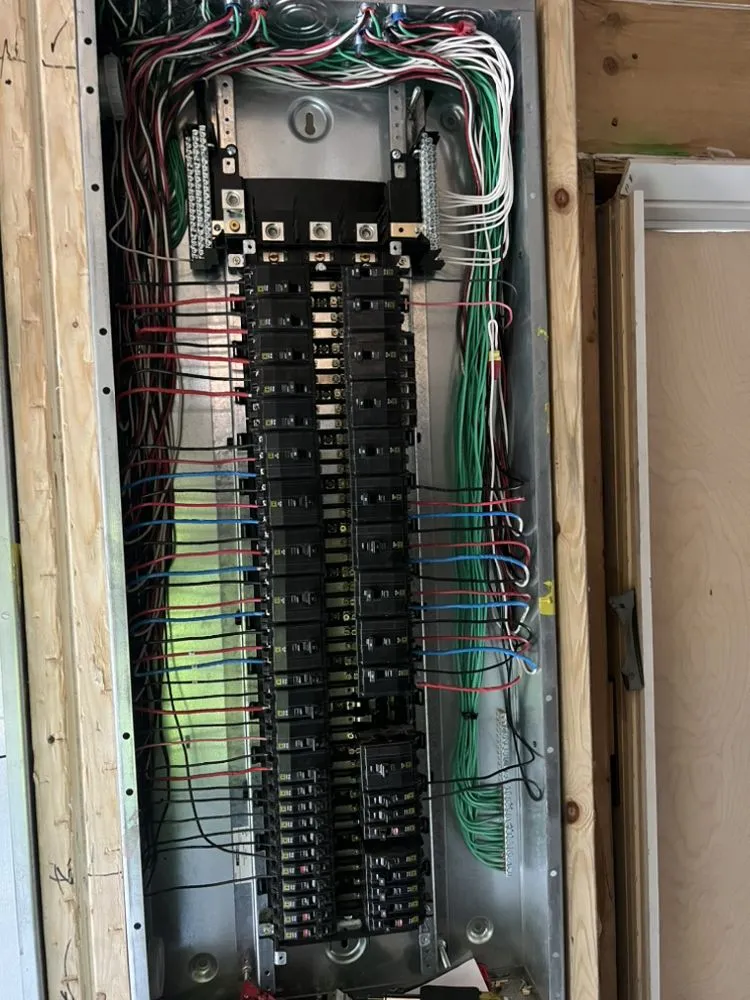 Slide of Three Kings Electric