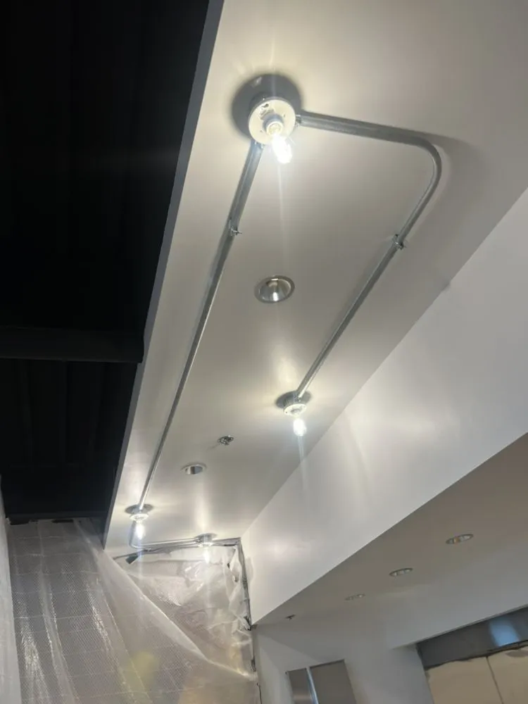 Slide of Three Kings Electric