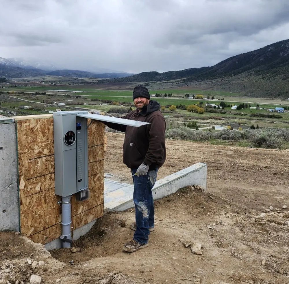 Trusted electrical service for homes in lighting installation,  by 