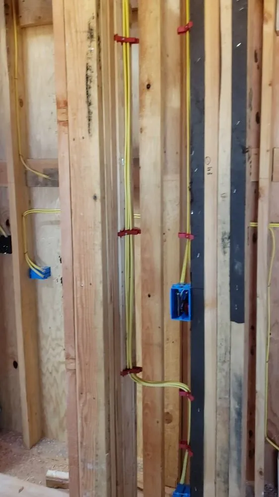 Slide of THRONE ELECTRIC