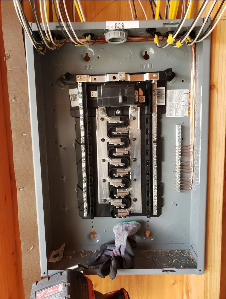 Slide of THRONE ELECTRIC