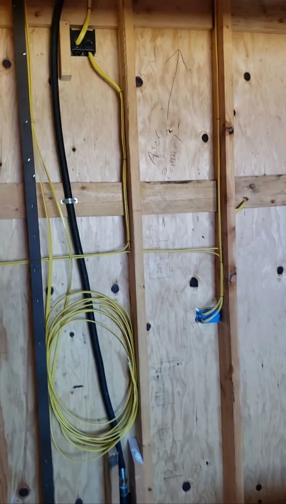 Slide of THRONE ELECTRIC