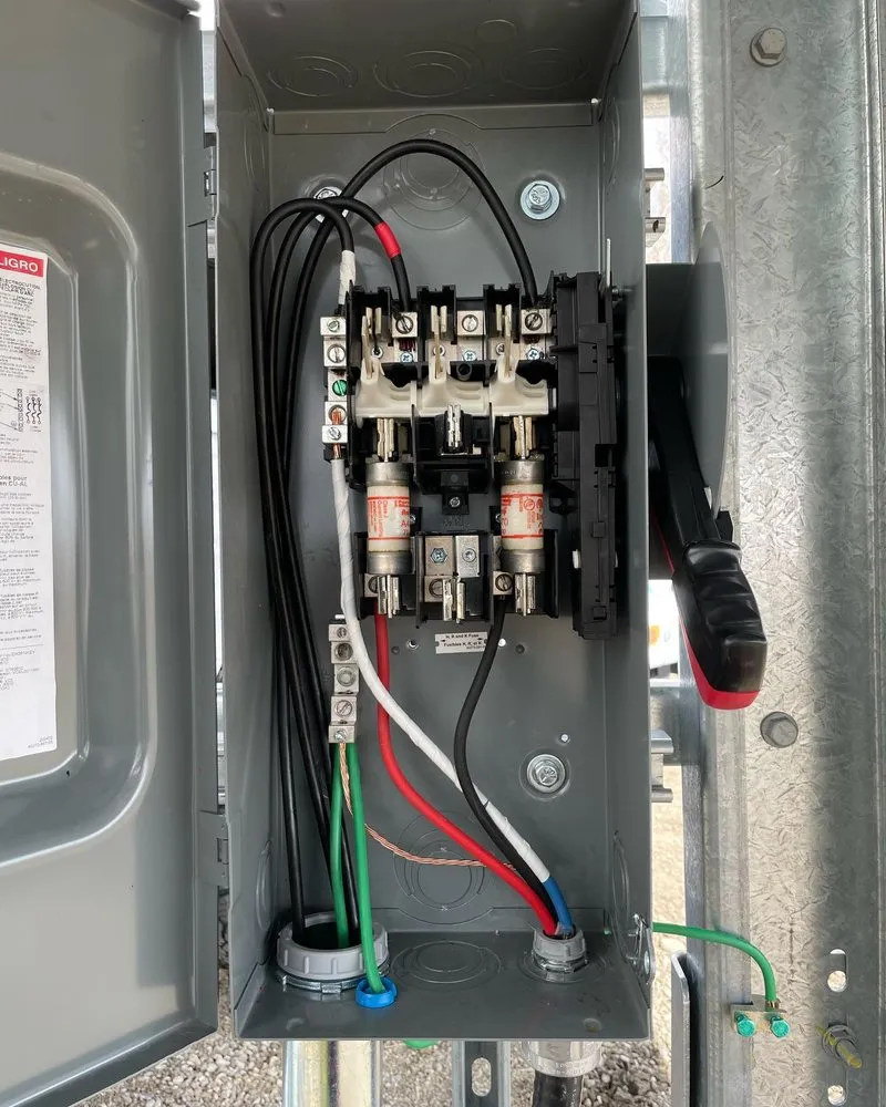 Professional electrician providing emergency electrical service in City of Industry, CA - Thunder Fox Electrical Services