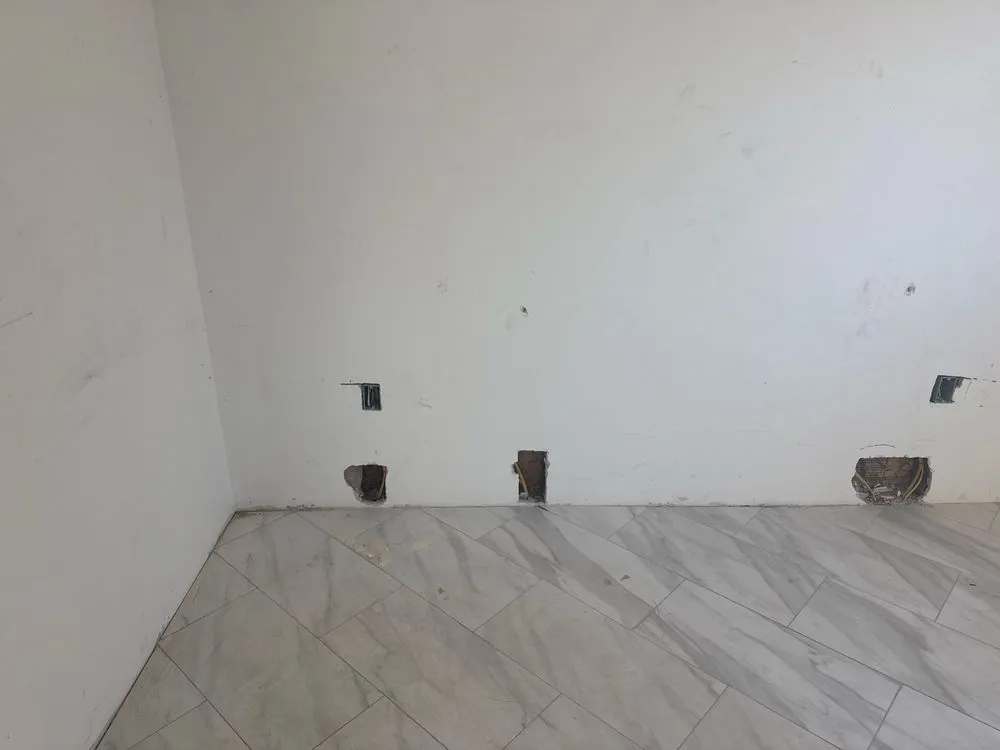 Slide of Thunder Global Electric