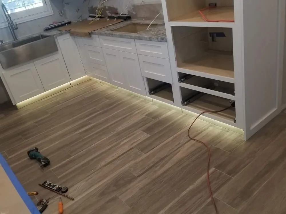 Slide of Thunderbird Electric