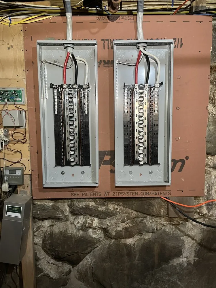 Slide of Thuong Ho Electrician