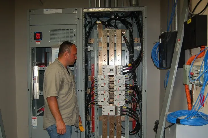 Slide of TikTak Electric