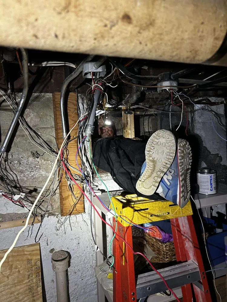 Slide of Tim Kunkel Electric