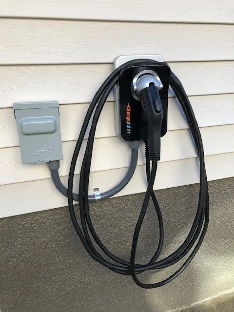 Trusted electrician providing lighting installation in ,