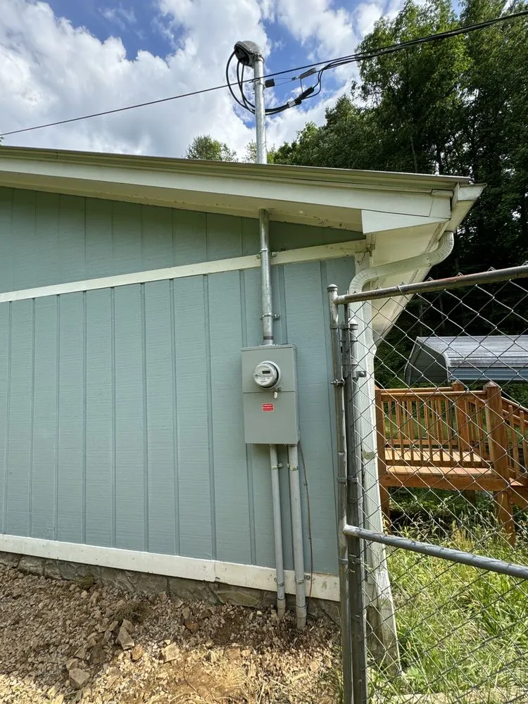 Emergency panel upgrade experts serving Newport, TN - Titan Solar And Electric