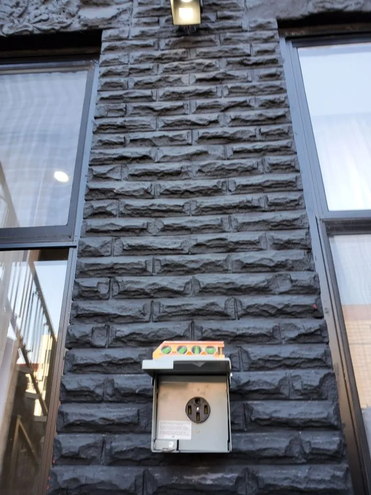 Slide of Titanium Electrical