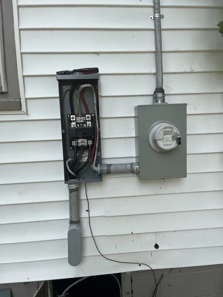 Slide of TJ Electric Solutions