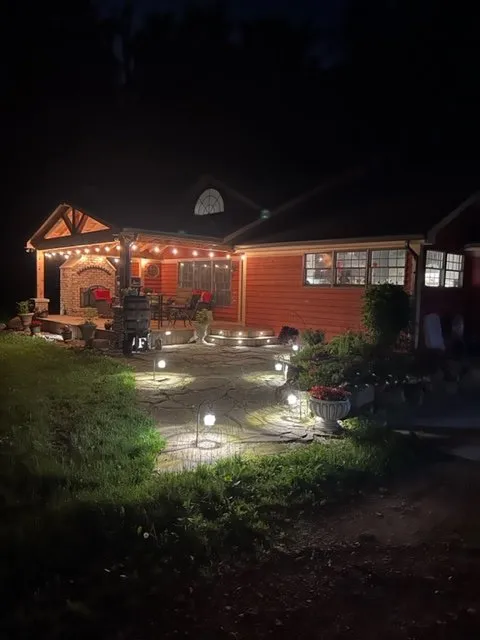 Slide of TJ Farrar Electrical Contracting